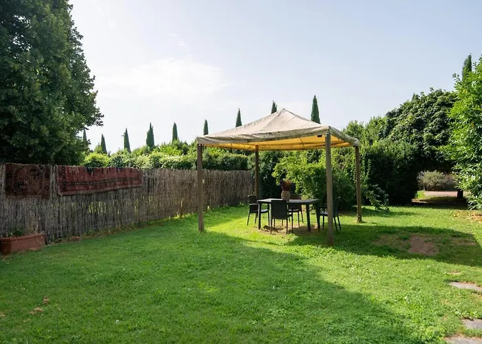 500 M From Centre Apartment Laterina